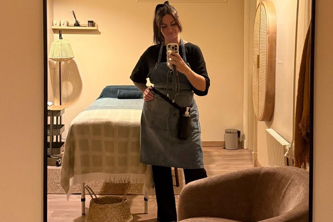 Joh the therapist, Rue Truffaut, Paris