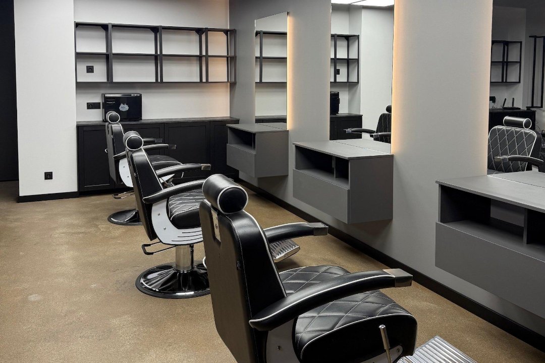 The Gentlemen Barbershop Visoriai, Visoriai, Vilnius