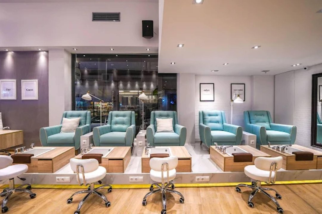 Doctor Fish Athens - Day Spa & Nail Bar, Monastiraki, Αθήνα