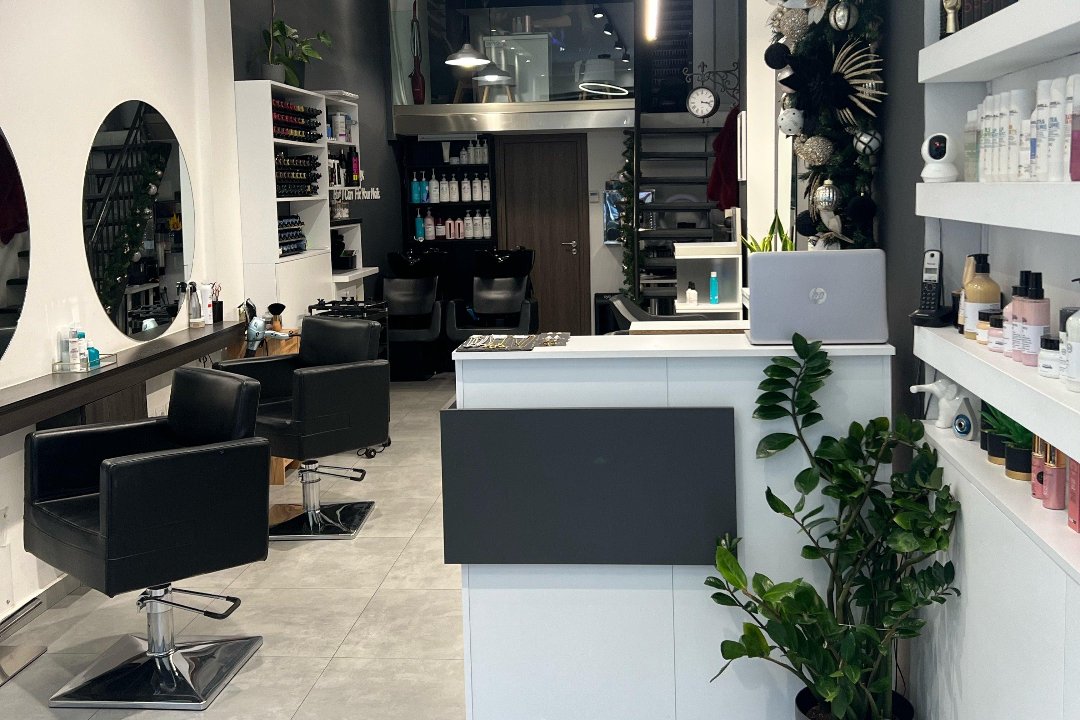 Mademoiselle SKG, Kato Toumpa, Θεσσαλονίκη