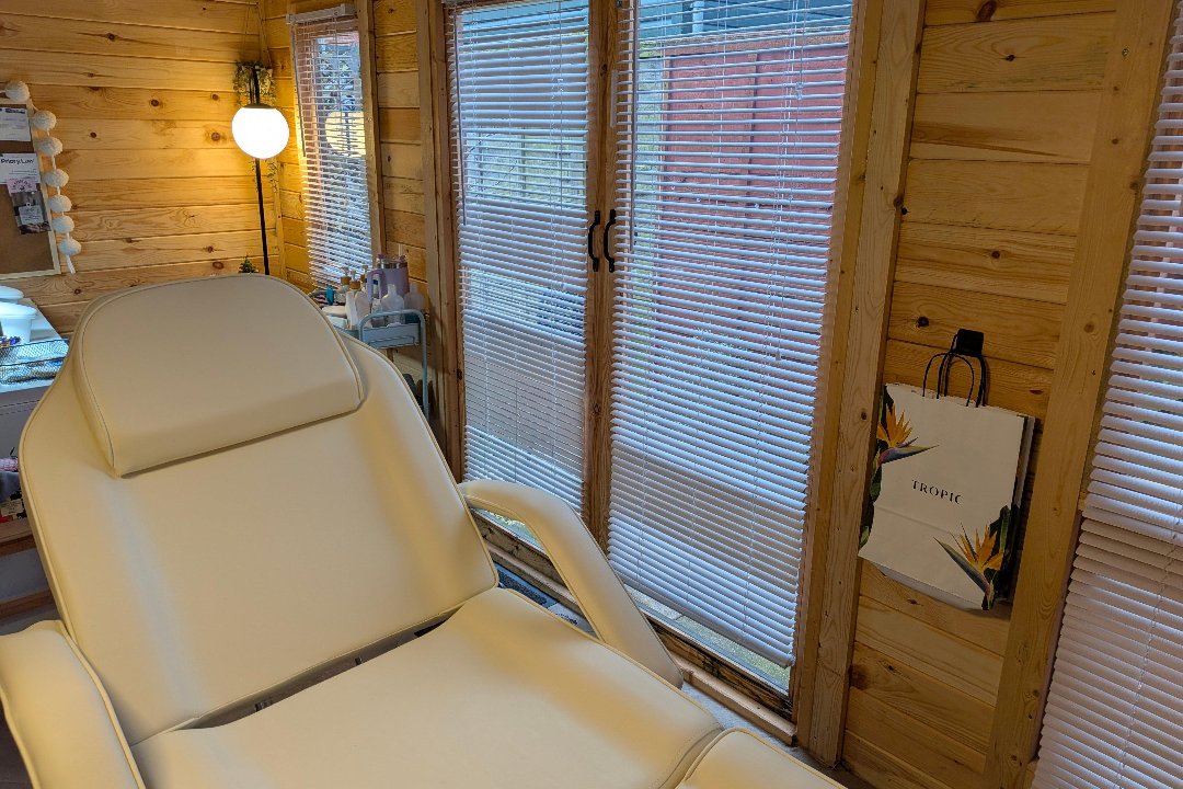 Daisy Beauty, Horsham, Horsham, West Sussex