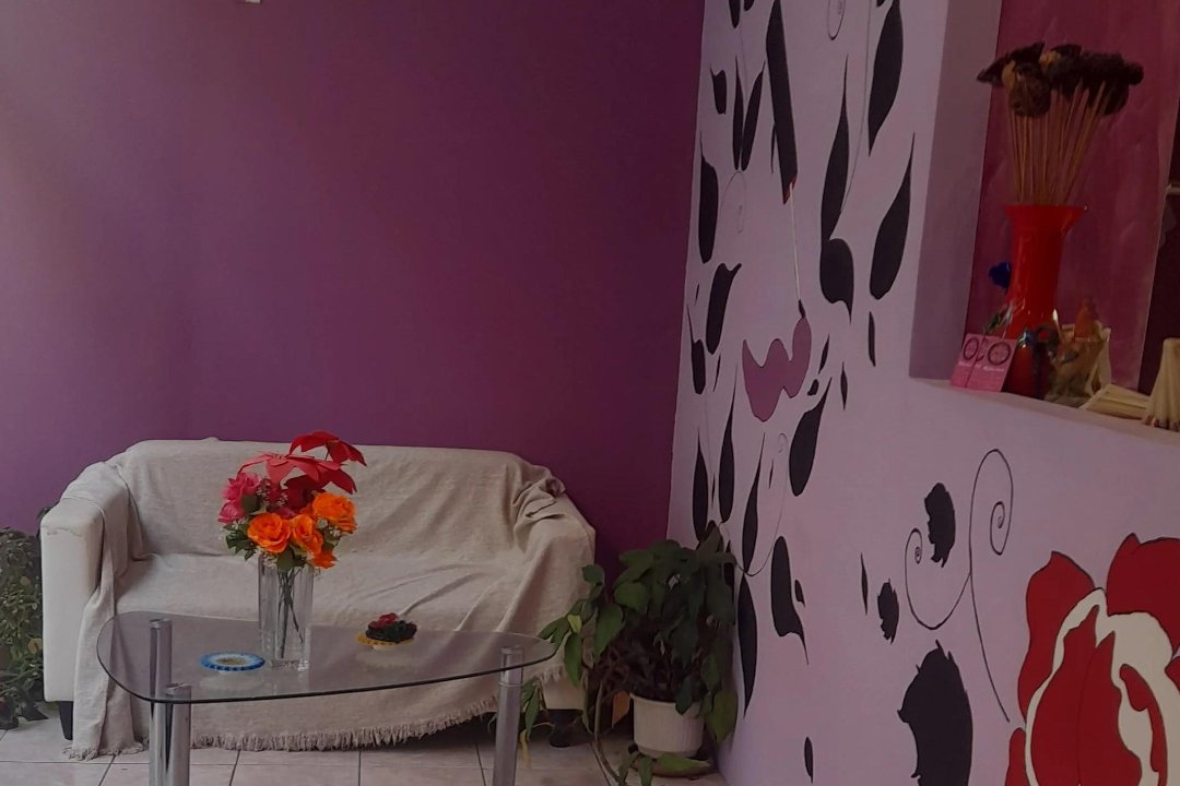 Θέκλη Nails, Ἰλιον, Αττική