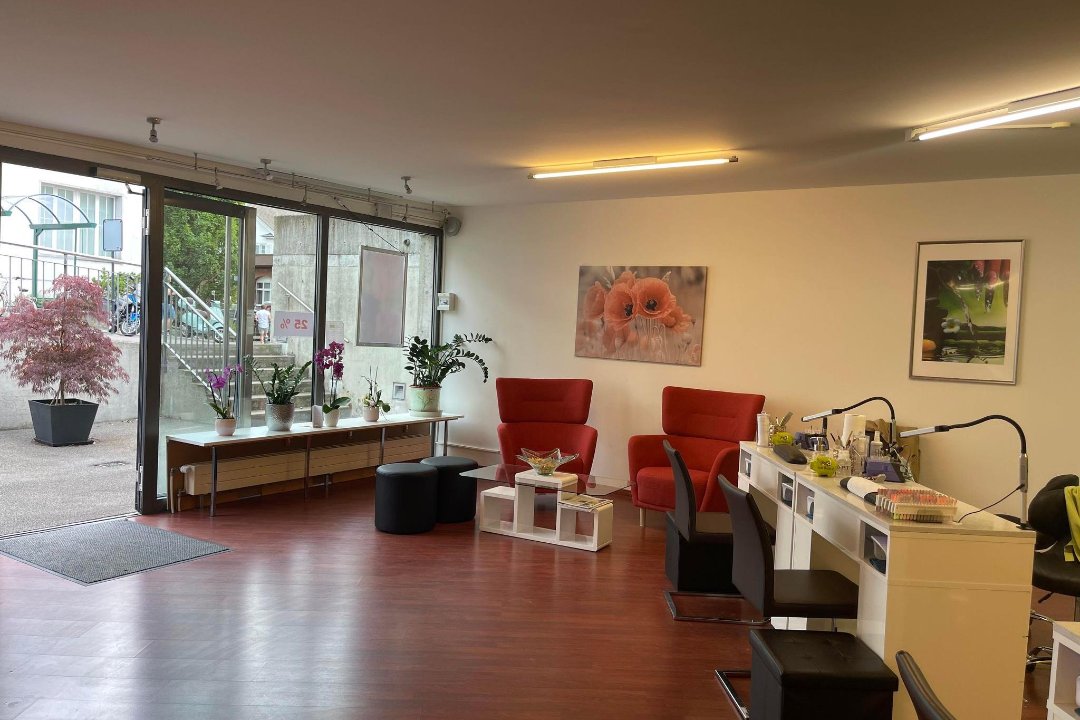 Vivian Nails & Beauty, Wil