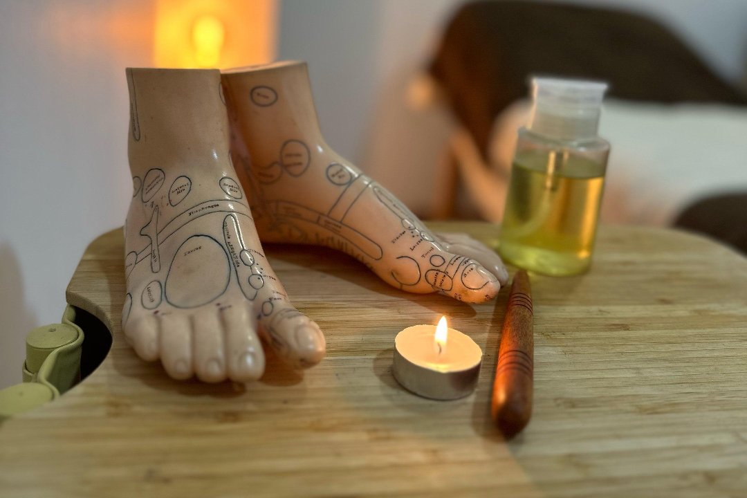 Wonder Therapy by Cláudia Baião, Amora