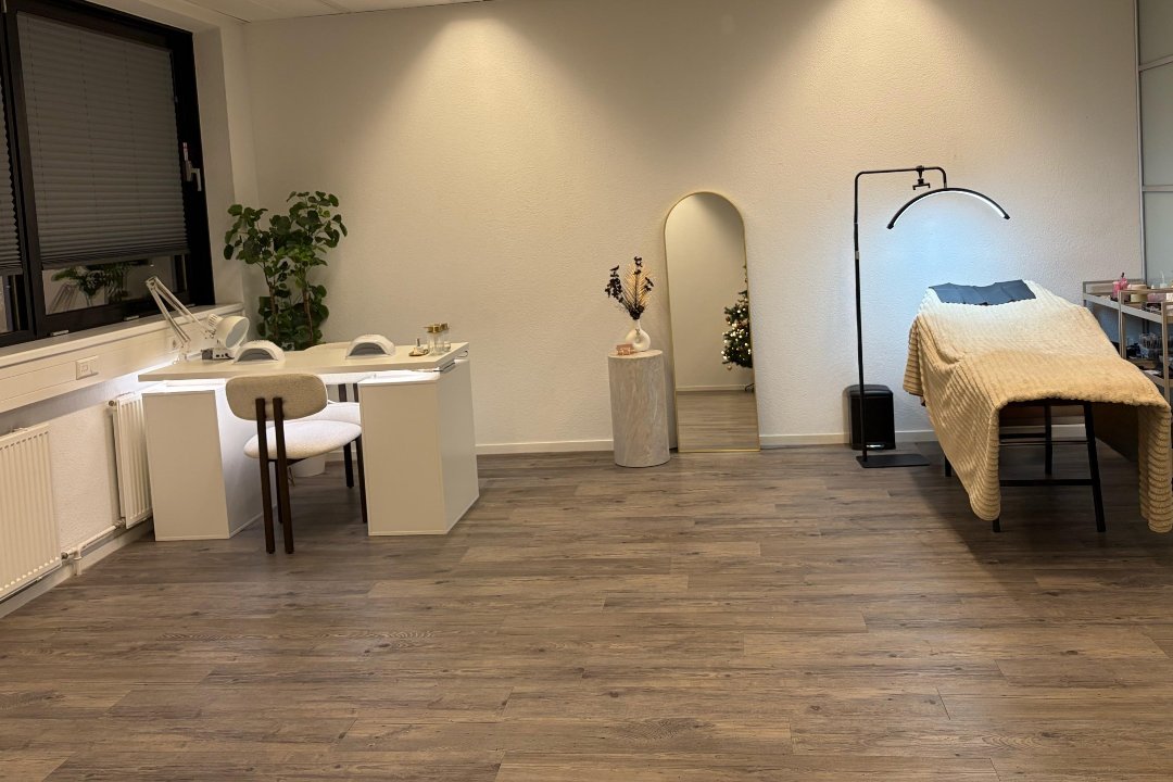 L'éclat Beauté, Bugel, Zuid-Holland