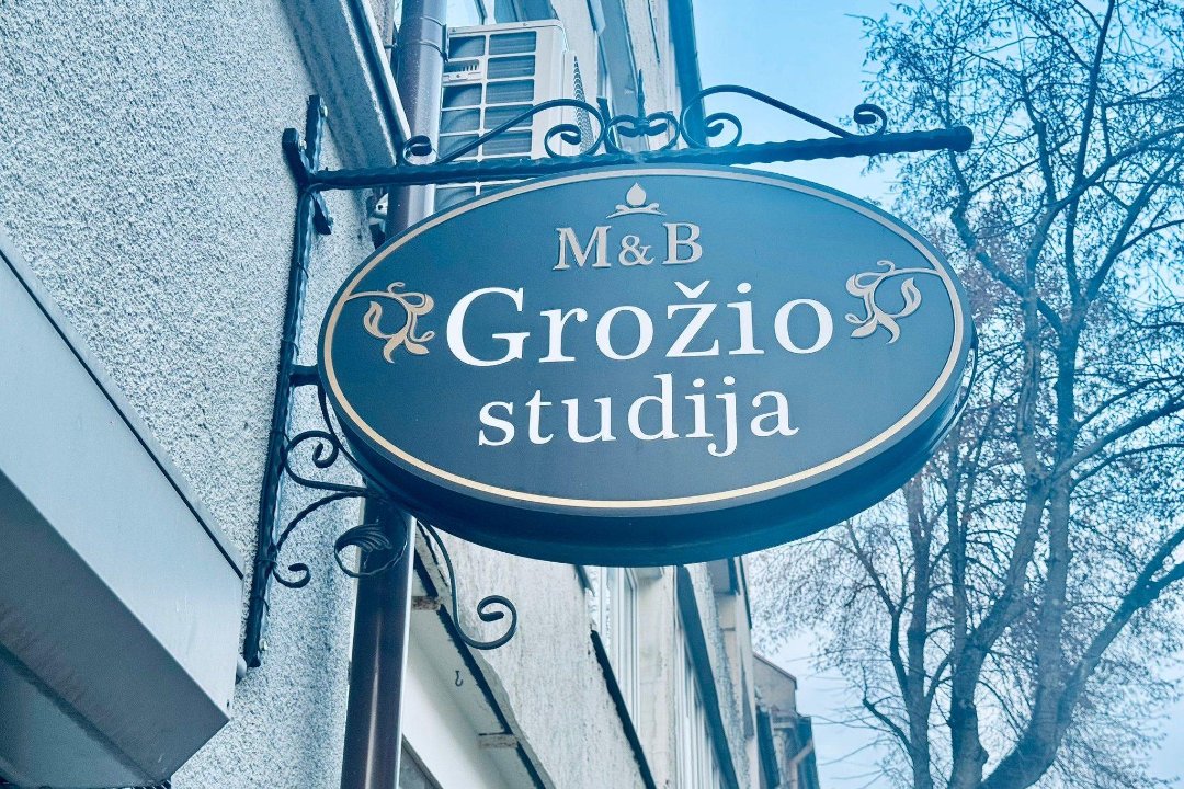 Grožio studija M&B, Senamiestis, Klaipeda