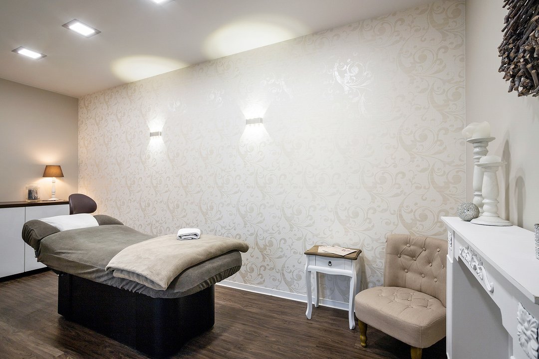 Jennifer Sohn Cosmetics, Stadtbezirk II, Essen