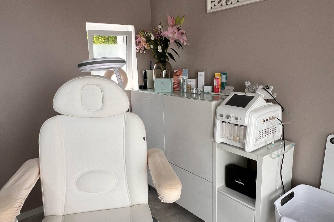 Studio100 Cosmetics, Schonnebeck, Essen