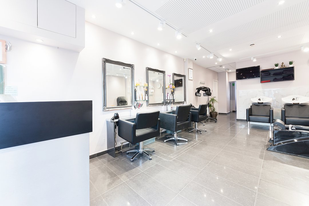 Style 'N' Smile, Harrow, London