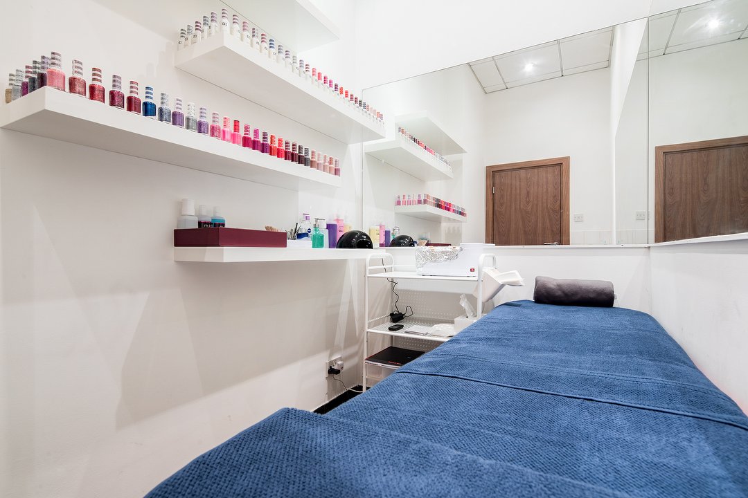 Harly Beauty, Westbourne Grove, London