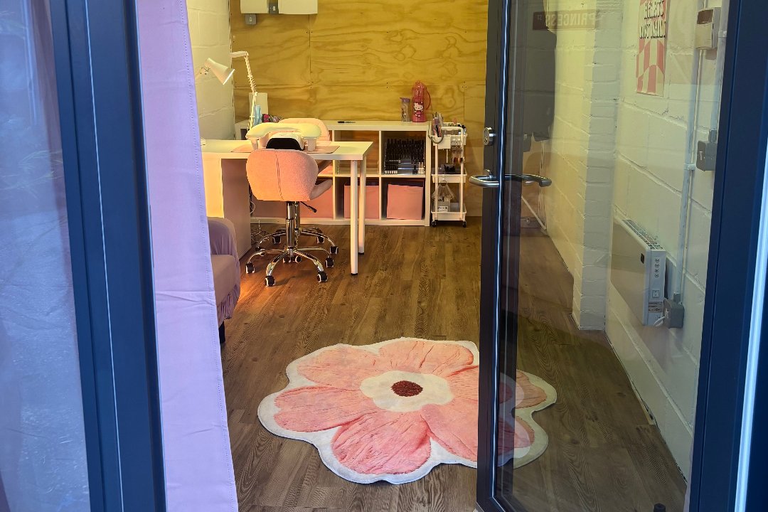 KM Nail Lab, White Hart Lane, London