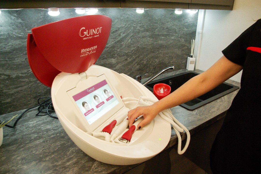 Deborah’s Beauty, Buchanan Street, Glasgow