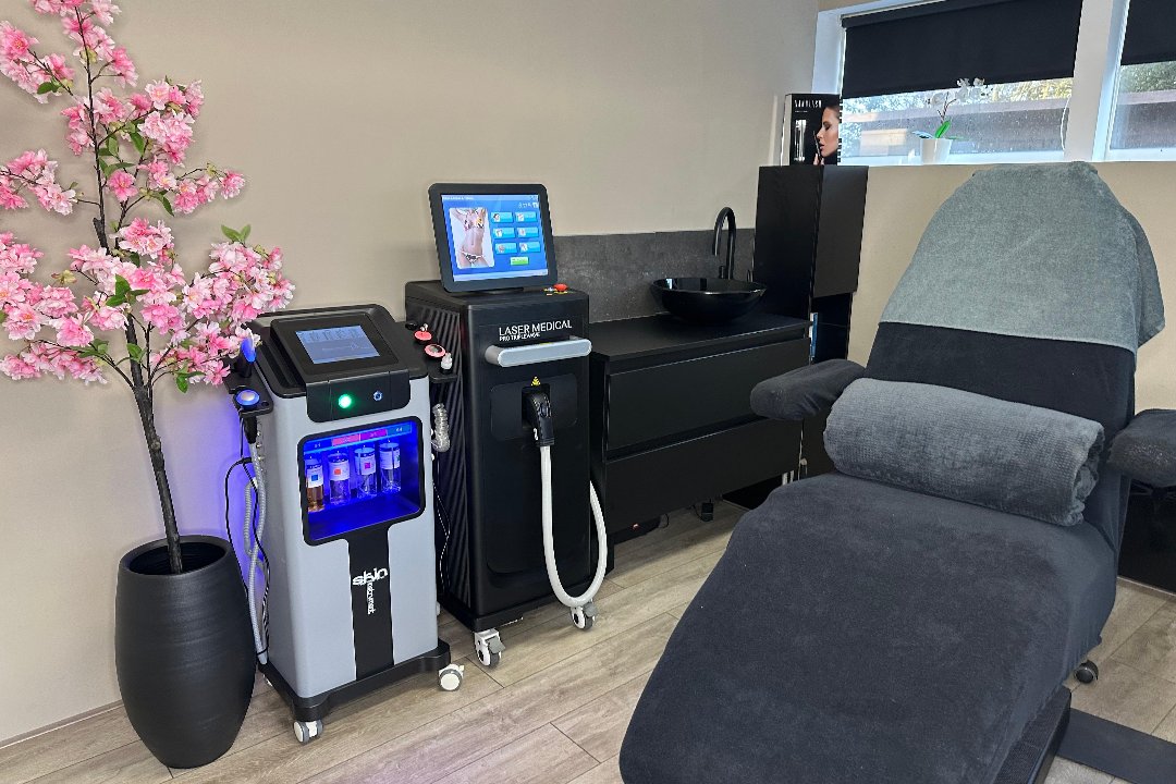 Dermaliq, Zuidplas, Zuid-Holland