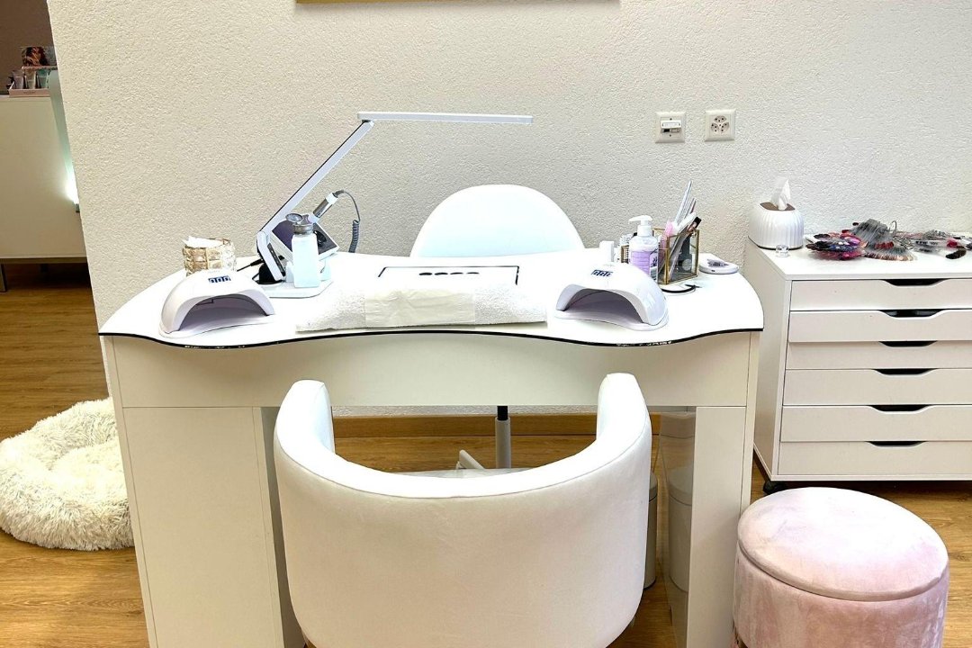 Nailsmania, Geroldswil, Kanton Zürich