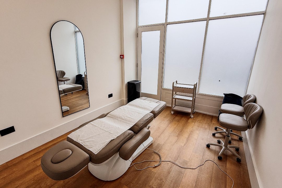 A Fitness - Physical Therapy Clinic, King's Cross St. Pancras, London