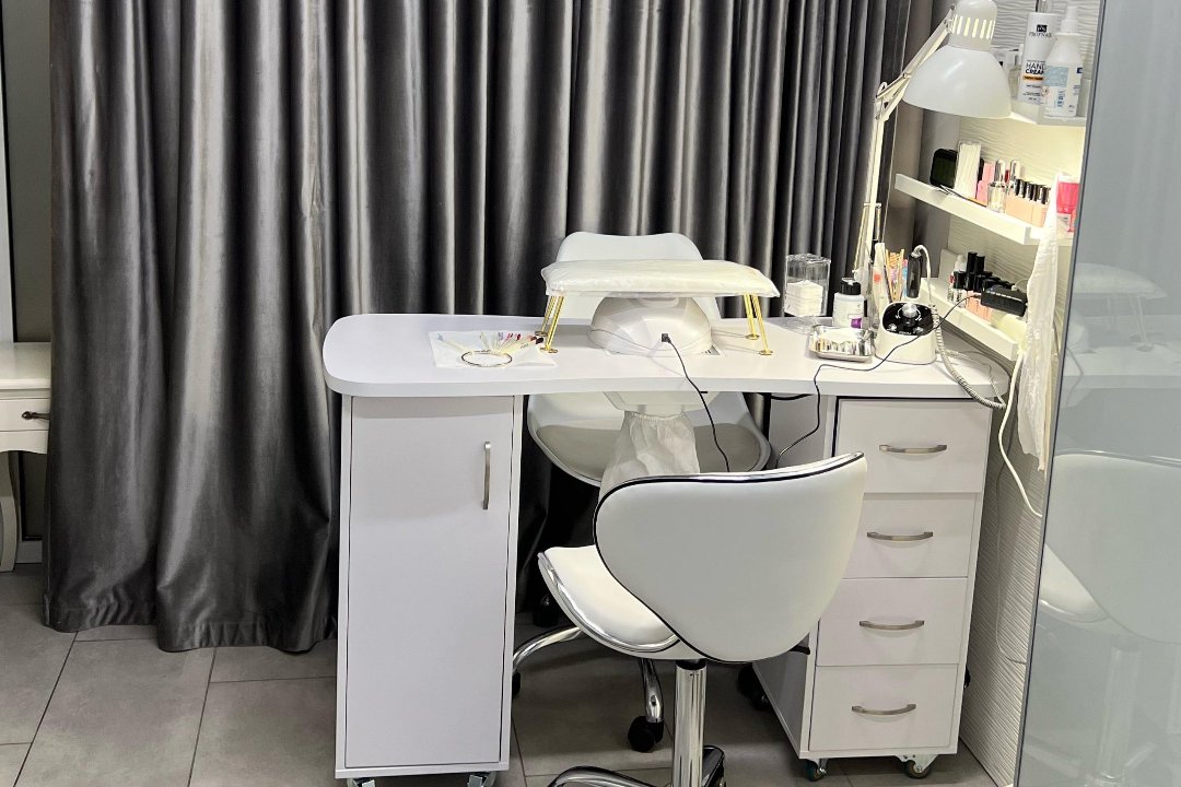 Grožio Salonas Jazminas, Žirmunai, Vilnius