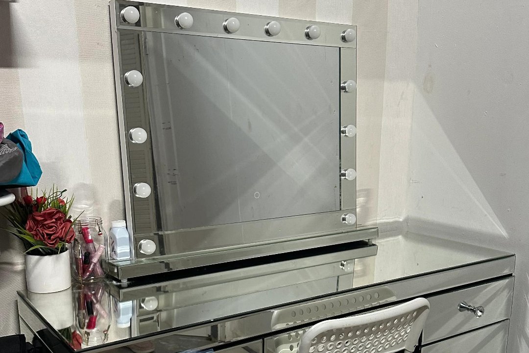 Curly Vibe, Pernis, Zuid-Holland