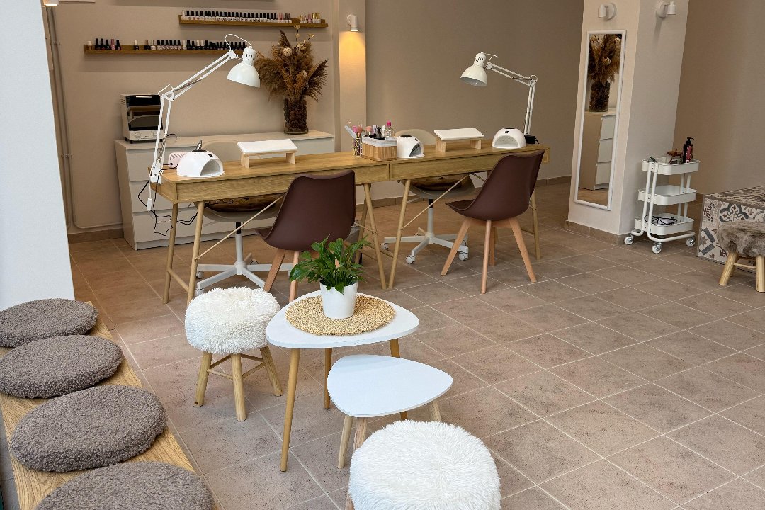 The Nail Project, Καλλίπολη, Piraeus