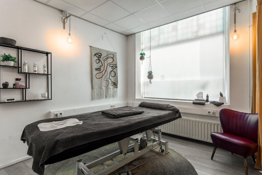 PAIN RELIEF by City Massage, Hasselt Centrum, Tilburg