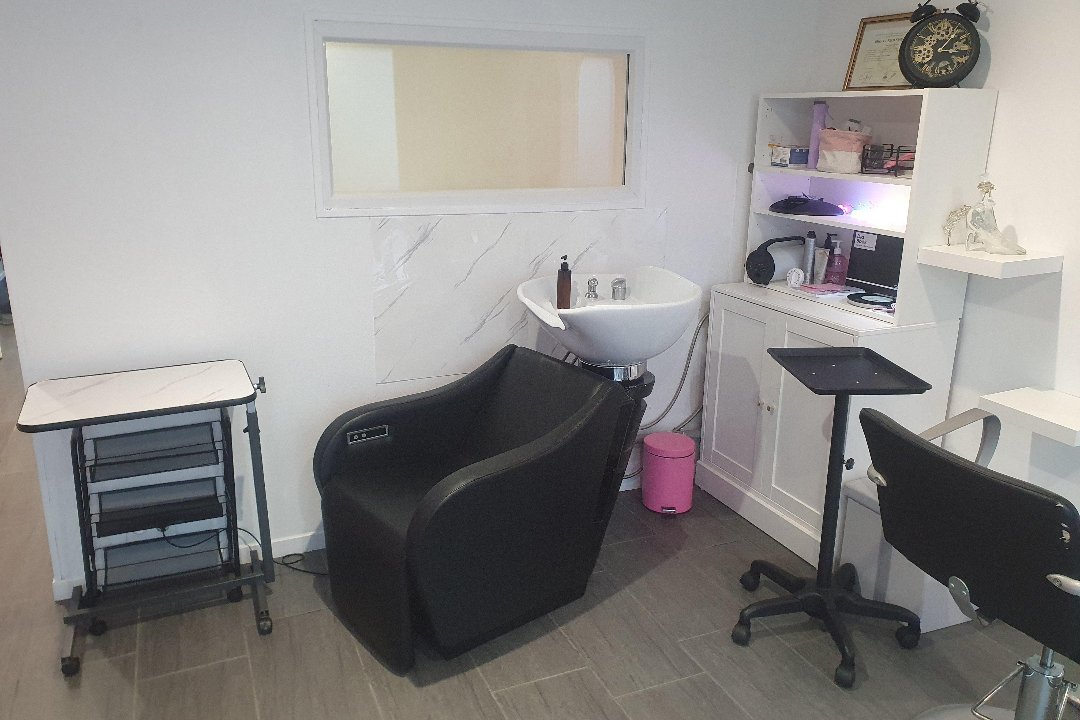 coiffure & head spa japonais layahnahairlight, Cormeilles-en-Parisis, Val-d'Oise