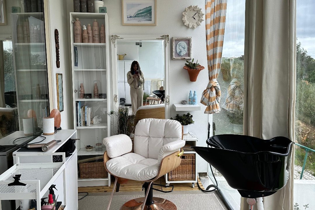 Hair by Lara Hoffman, Ericeira