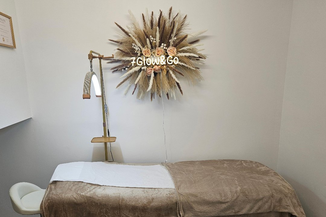 7Glow &Go, Tipton Station, West Midlands