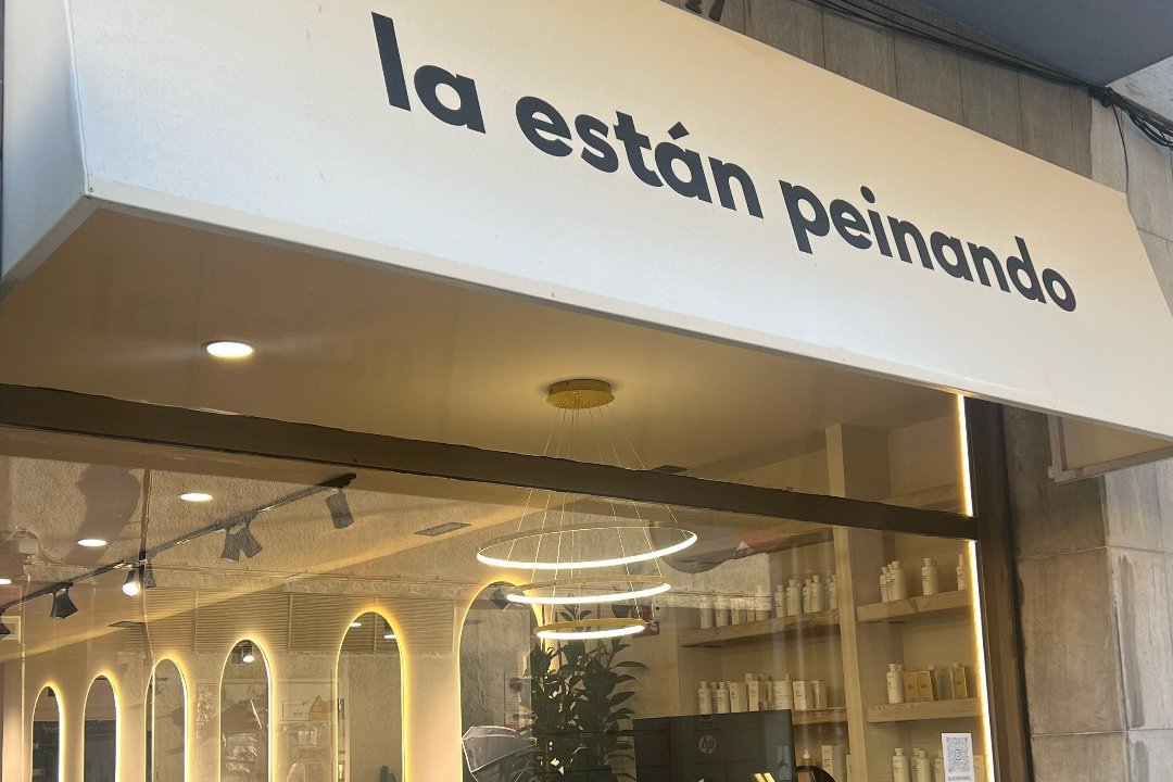 La Están Peinando, Centre Mataró, Provincia de Barcelona