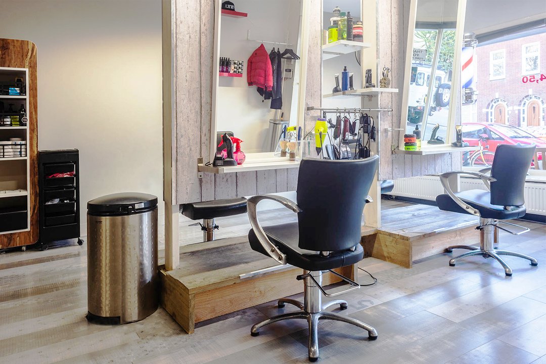 Barber Farry, Bredalaan, Eindhoven