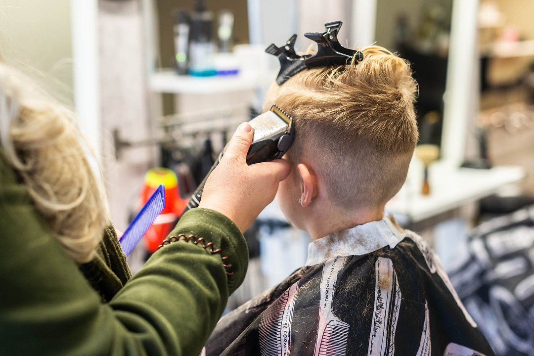 Barber Farry, Bredalaan, Eindhoven