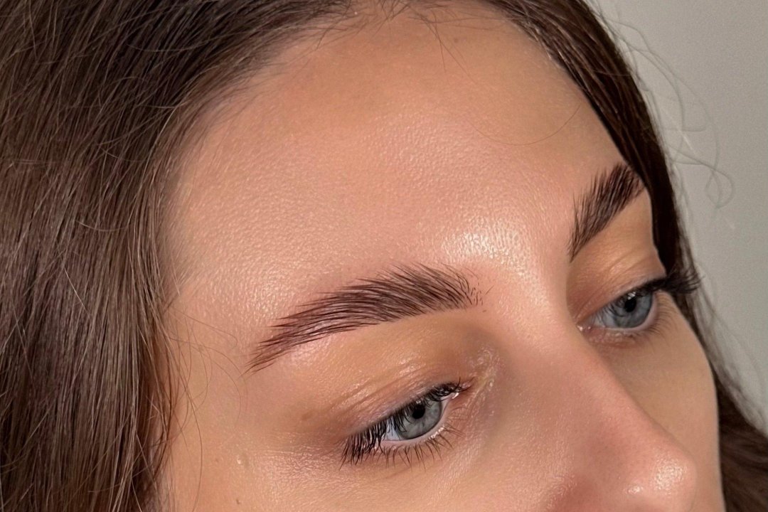 Luna Brow Sculpt, Egham, Surrey