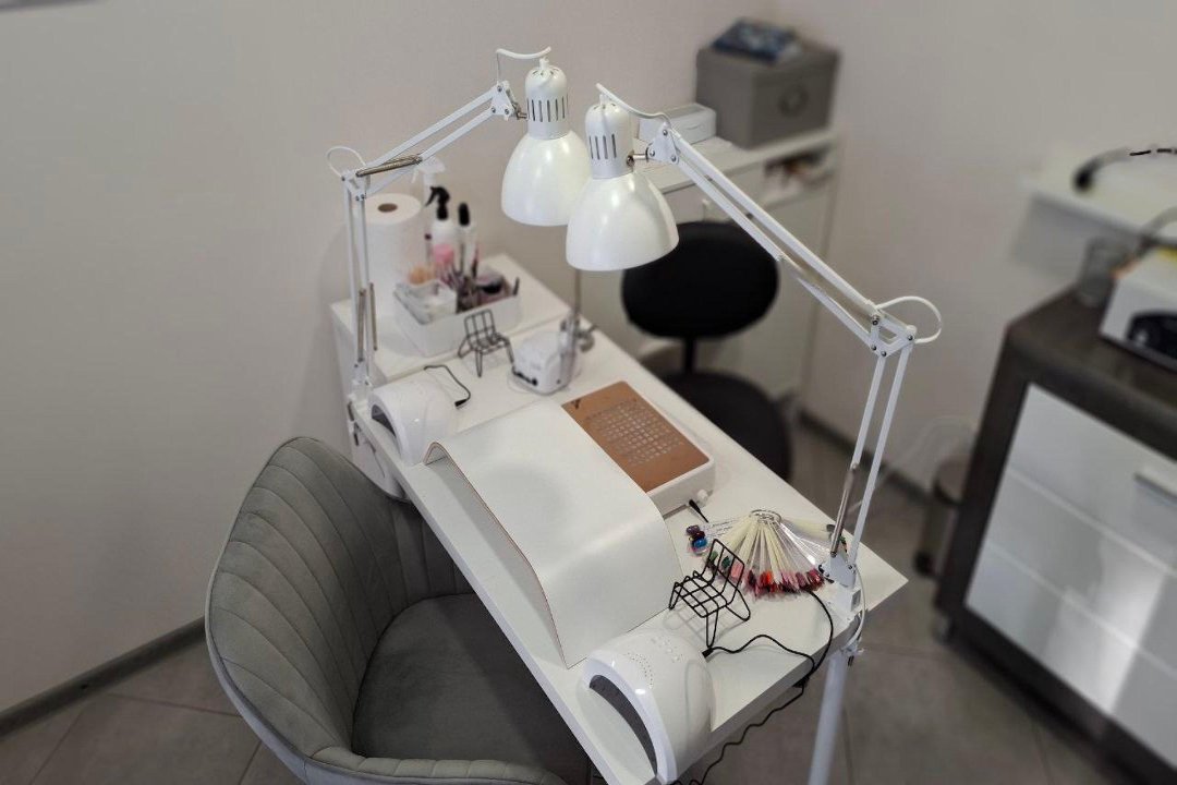 Manikiūras ir pedikiūras , Vilnius, Naujoji Vilnia, Vilnius