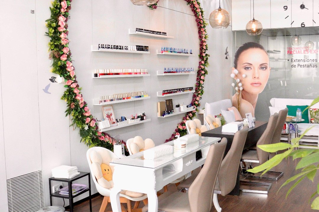 SALON SOFIA UÑAS, PELUQUERIA Y ESTETICA., San Sebastián de los Reyes, Comunidad de Madrid