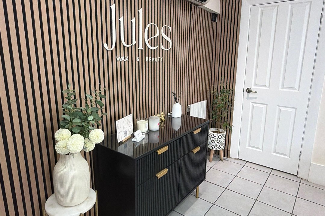 Jules Wax & Beauty, Balham High Road, London
