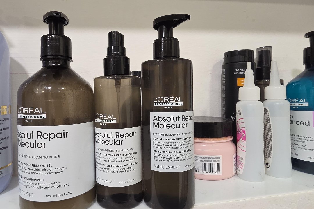 Teste Matte - Milano, Metro Loreto, Milano