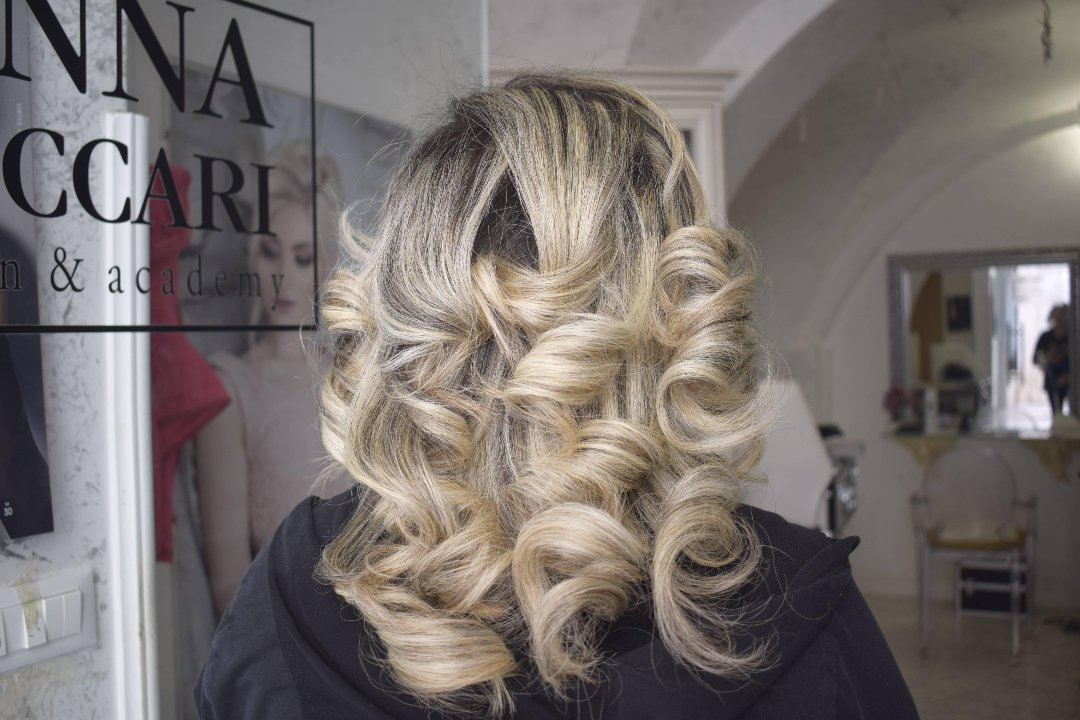 Anna Biccari Hair & Make Up solo donna, Foggia