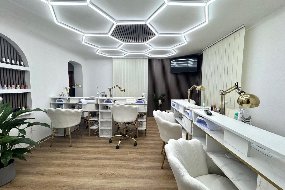 Beauty Basement by Syuzi, 16. Bezirk Straßgang, Graz