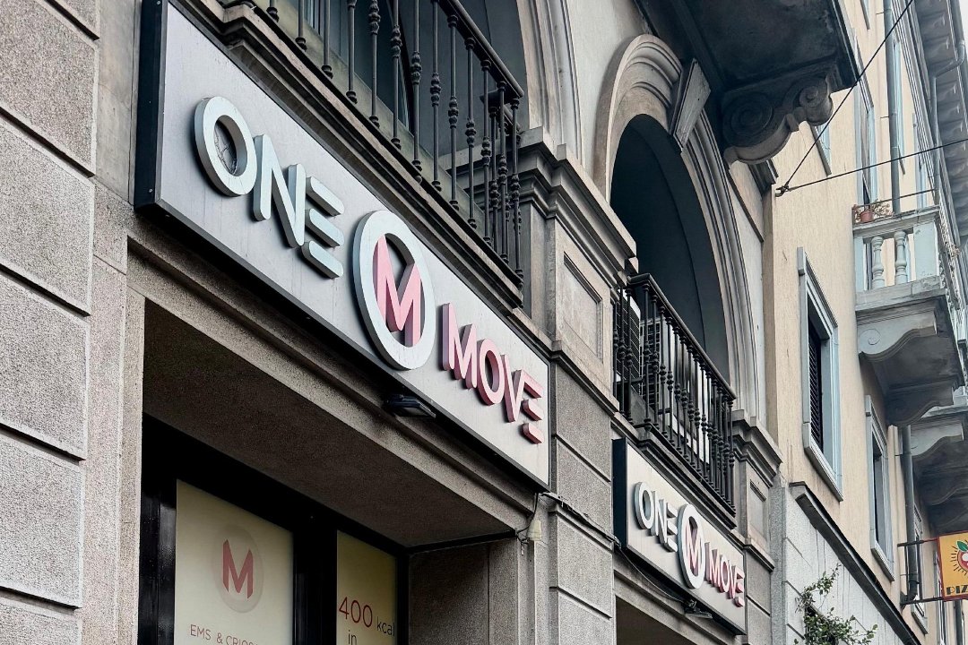 EMS Training One Move Studio Milano, Metro Repubblica, Milano