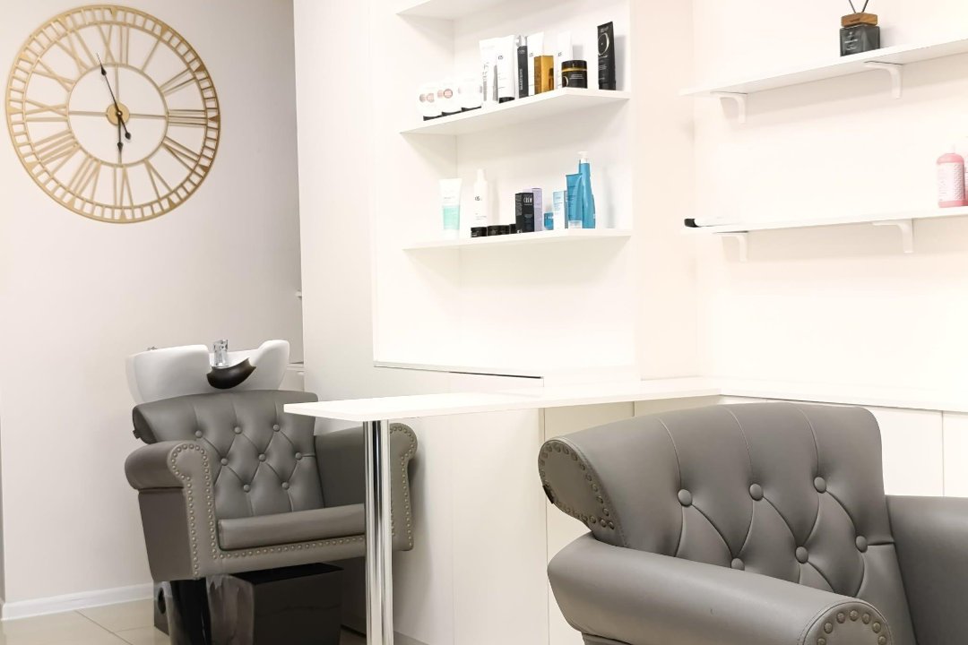 Hairstyle by Ugnė "Ami Beauty House " (prie Forum Cinemas Vingis), Forum Cinemas, Vilnius