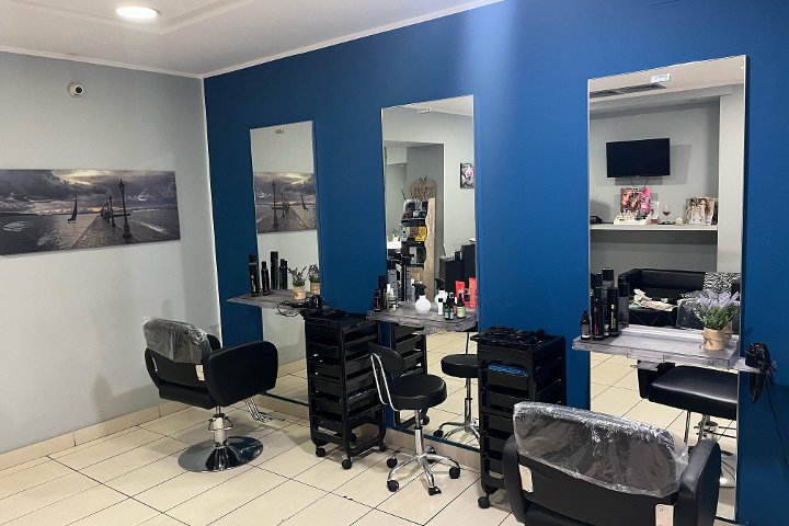 Beauty Salon - Coiffure Palermo PA - Photo de galerie - OneBooking