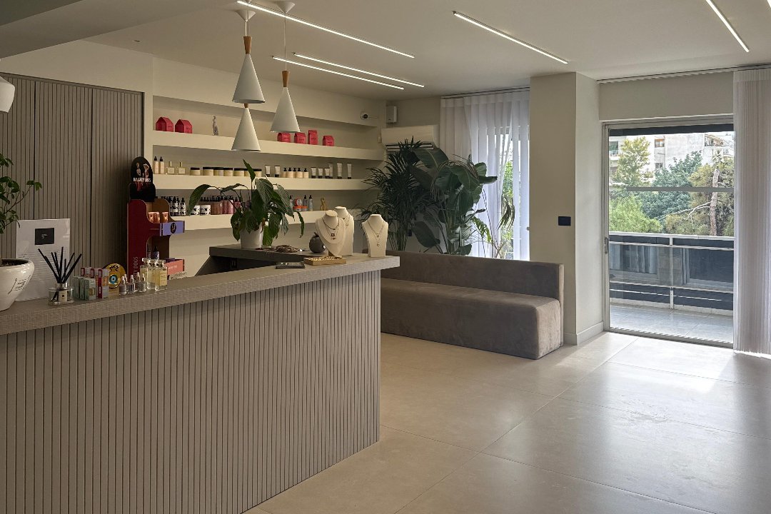 You Nails Nea Smirni, Nea Smyrni, Αττική