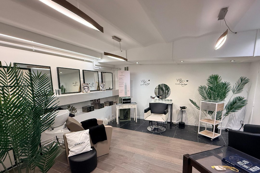 Alban, Neuilly-sur-Seine, Hauts-de-Seine