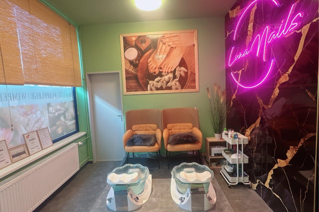 Luna Nails Berlin, Buch, Berlin
