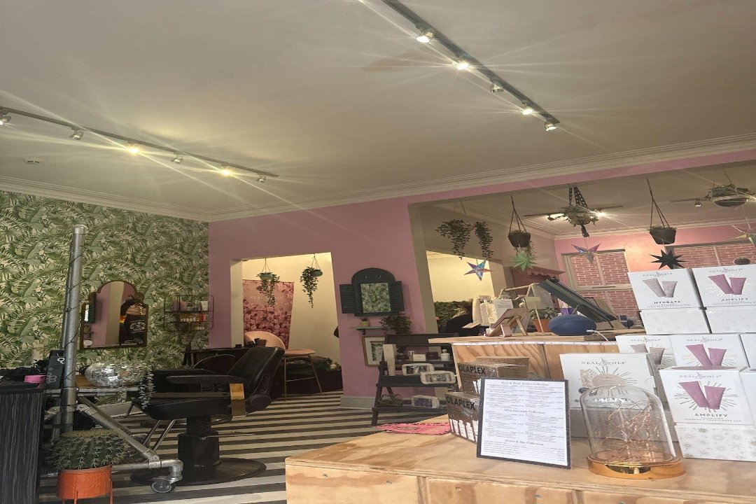 Harlow's Den, The Light, Leeds