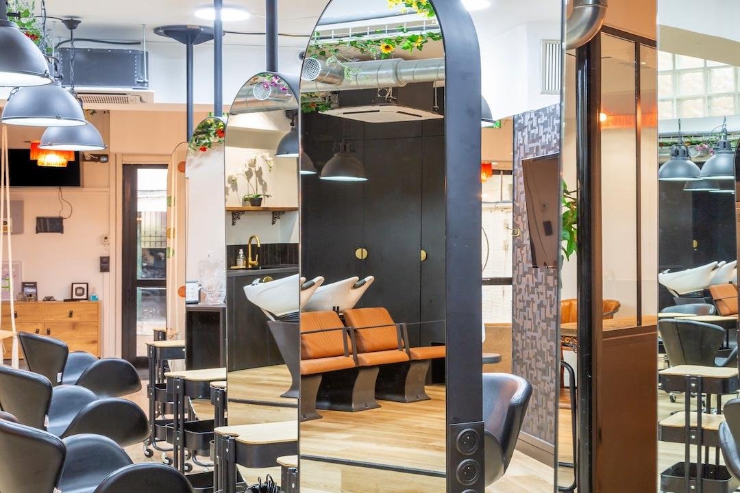 Adeline du LiB, Rue de Passy, Paris