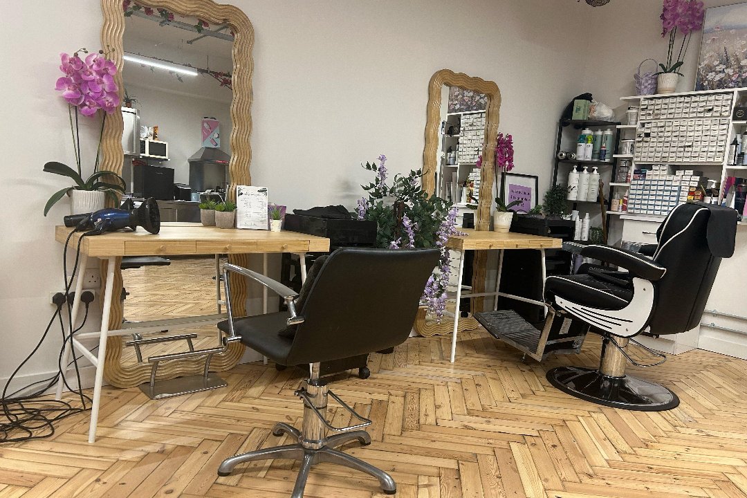 Curlbliss Hair Studio, Deptford Bridge, London