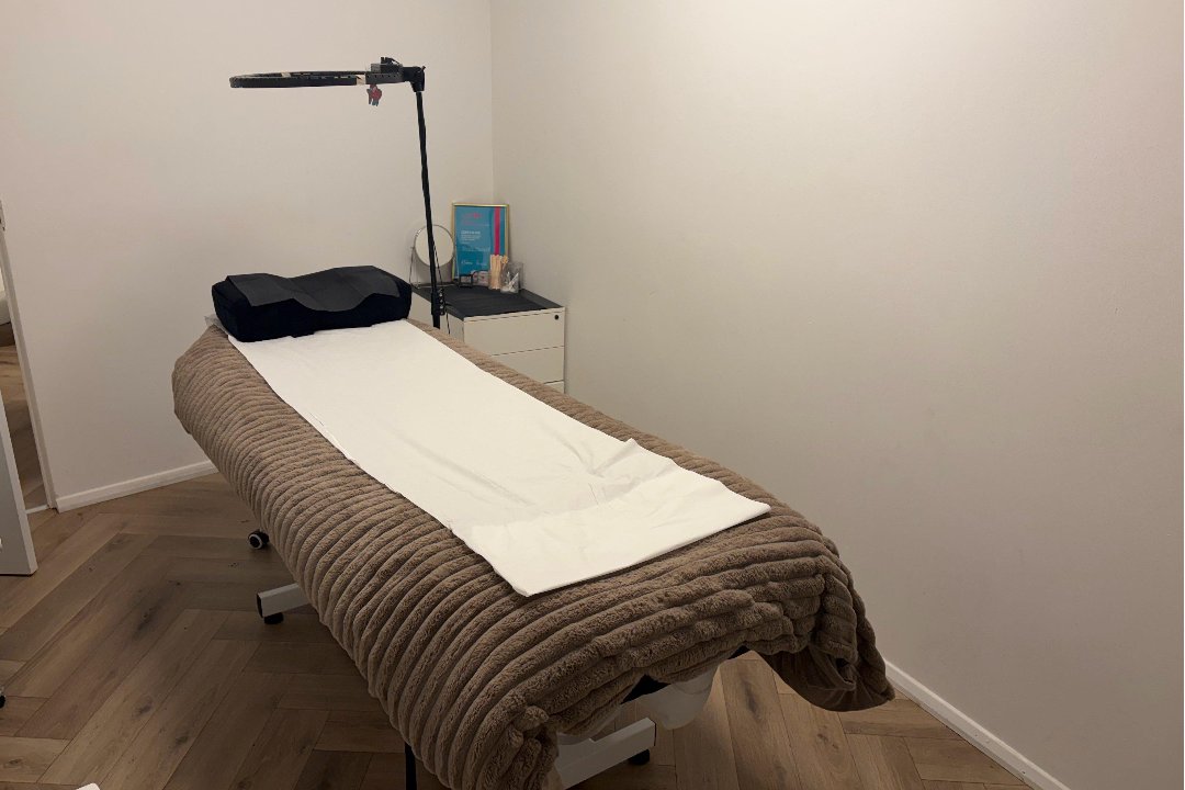 Nerdy Nailzz @ Glow Tanning, Chelmsford, Essex