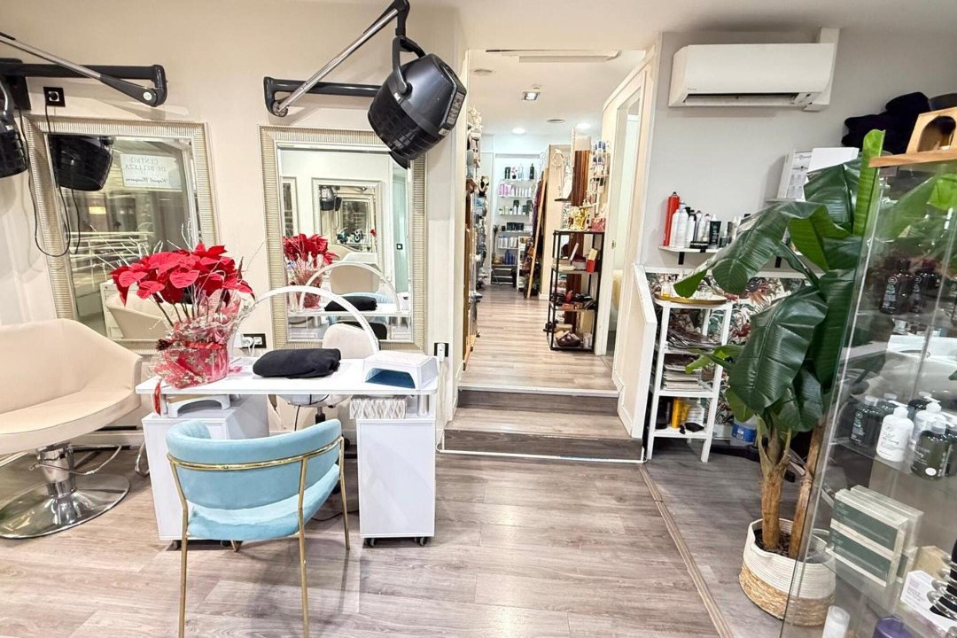Centro de Belleza Raquel Mosquera, Distrito Centro, Comunidad de Madrid