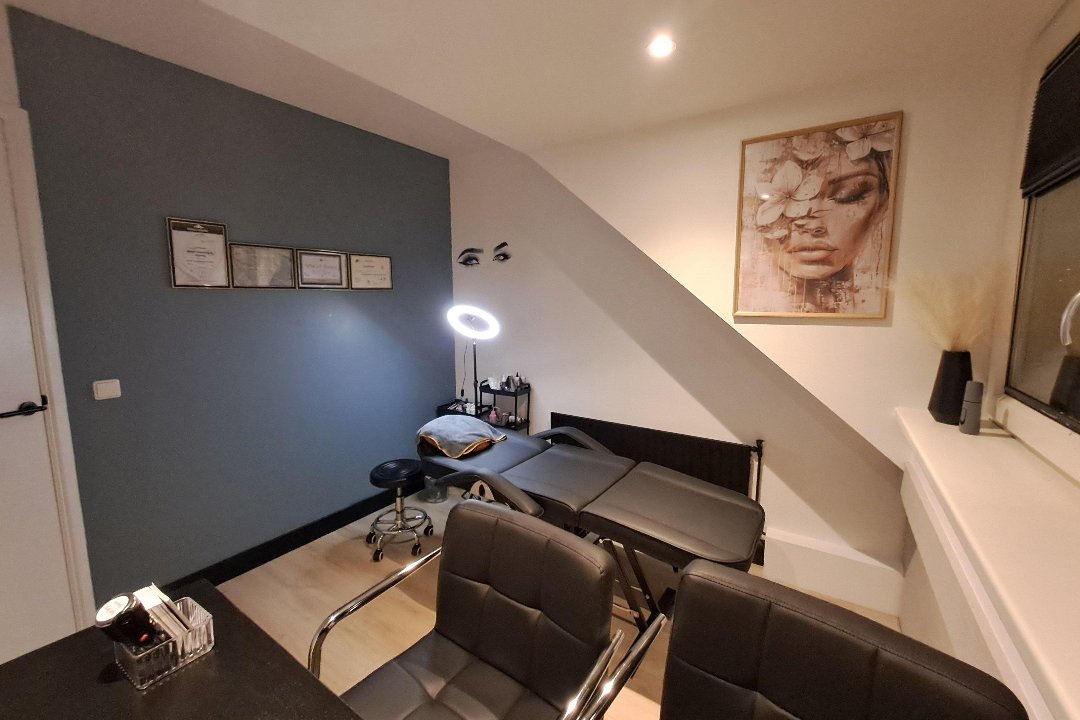 Yash Brow Studio, IJsselmonde, Rotterdam