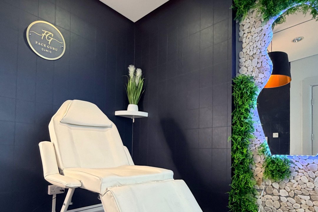 Face Guru, Chapel Street, Manchester