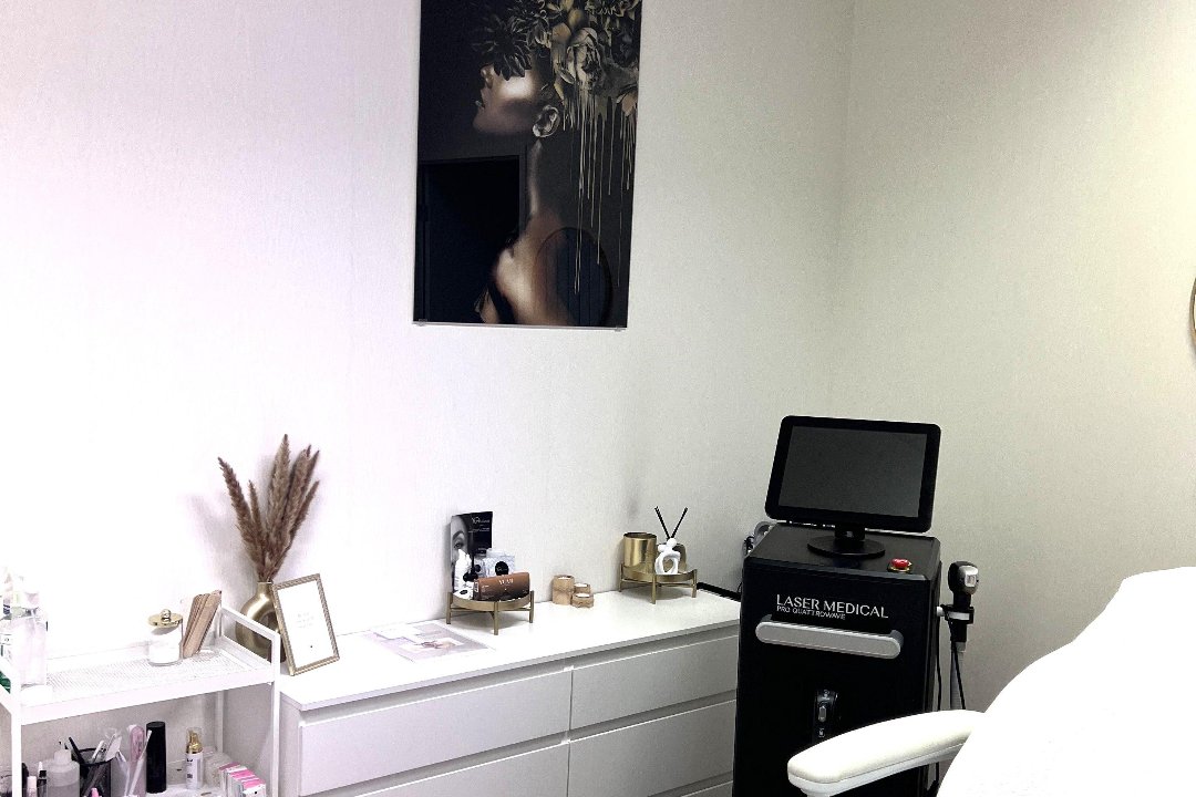 Aura Beauty en Laser Clinic, Berkel Westpolder, Zuid-Holland